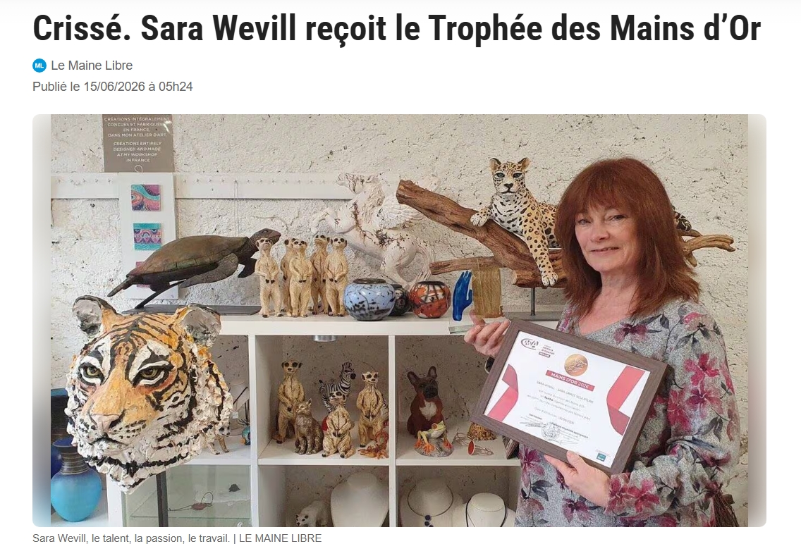 sara wevill ceramiste recoit le trophée des mains d'or 2026